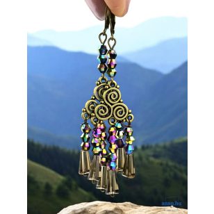   ANAN, hangsúlyos fülbevaló, egyedi, gyöngyékszer, Triskele