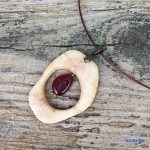 Fa nyaklánc, környezetbarát, újrahasznosított fa, uszadékfa, medál, nyaklánc, rozsdamentes, környezettudatos ékszer