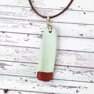   Nyaklánc, fehér, barna, uszadékfa, faragott, festett, egyedi, kézműves, Antal Ékszer